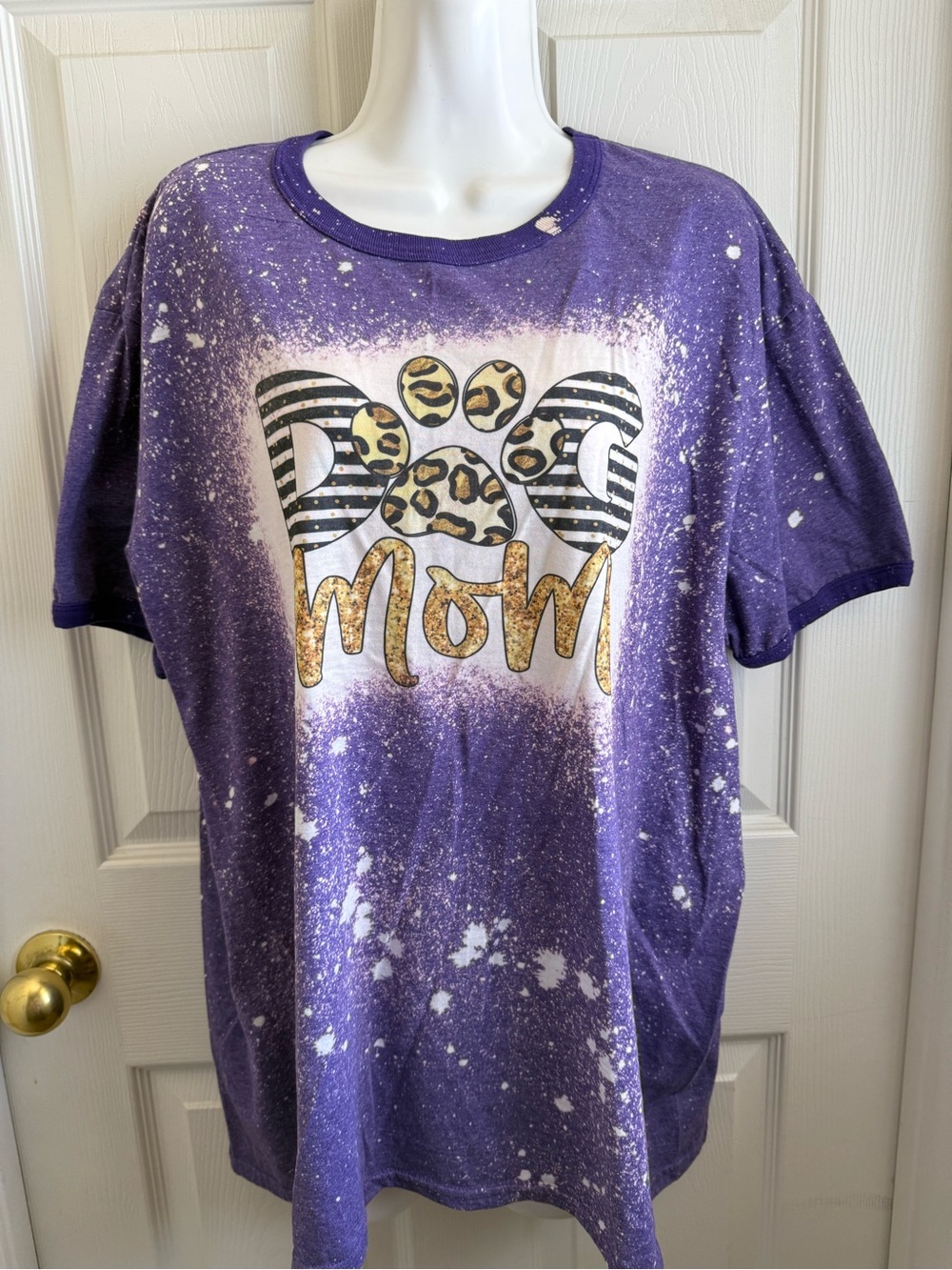 Purple Bleached 'Dog Mom' Graphic Tee